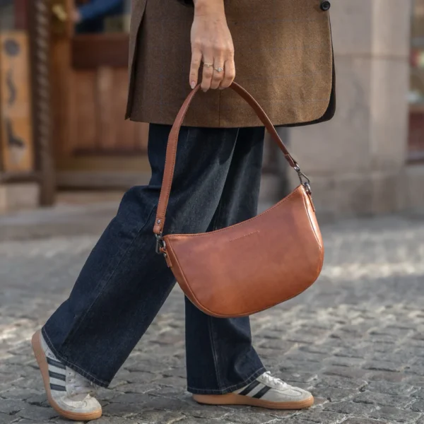 The Chesterfield Brand Borsa A Tracolla In Pelle Cognac Serie Novum Valentano - immagine 4